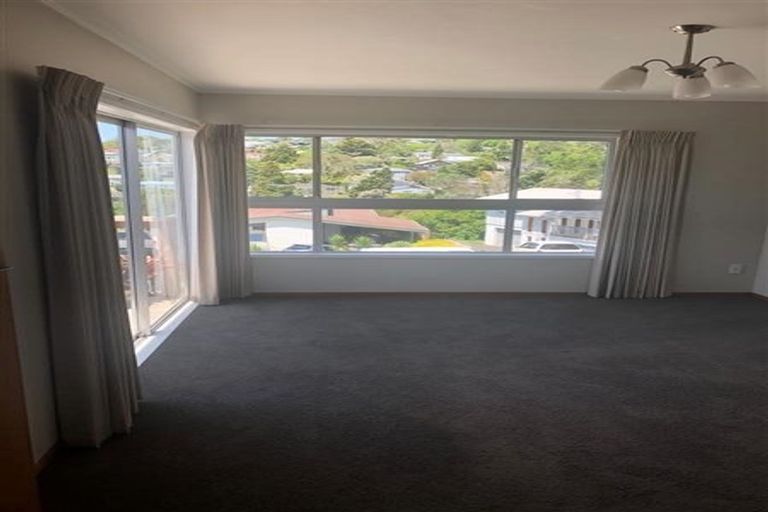 Photo of property in 66 Kia Ora Road, Beach Haven, Auckland, 0626