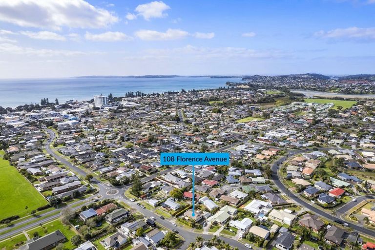 Photo of property in 108 Florence Avenue, Orewa, 0931