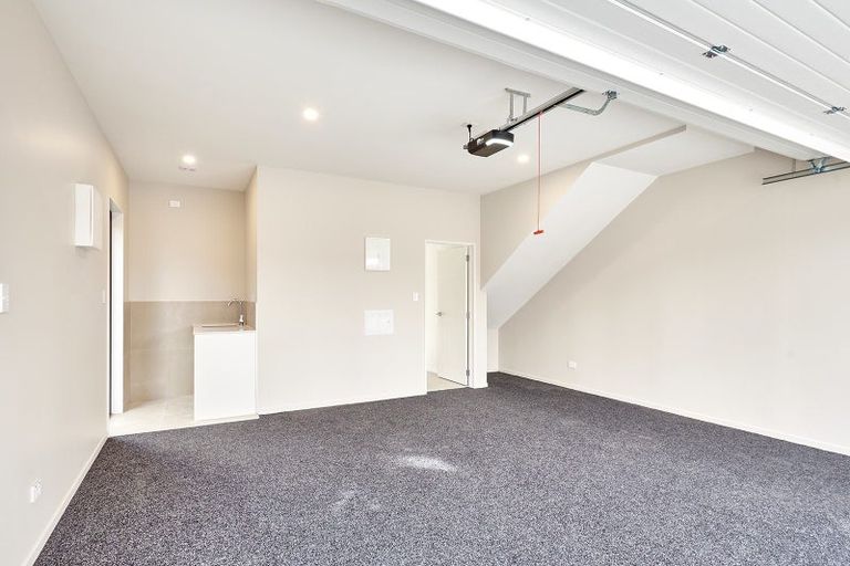 Photo of property in 2 The Boulevard, Sunnyhills, Auckland, 2010