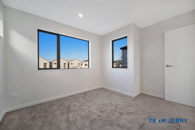 Photo of property in 125a Grove Road, Papakura, 2110