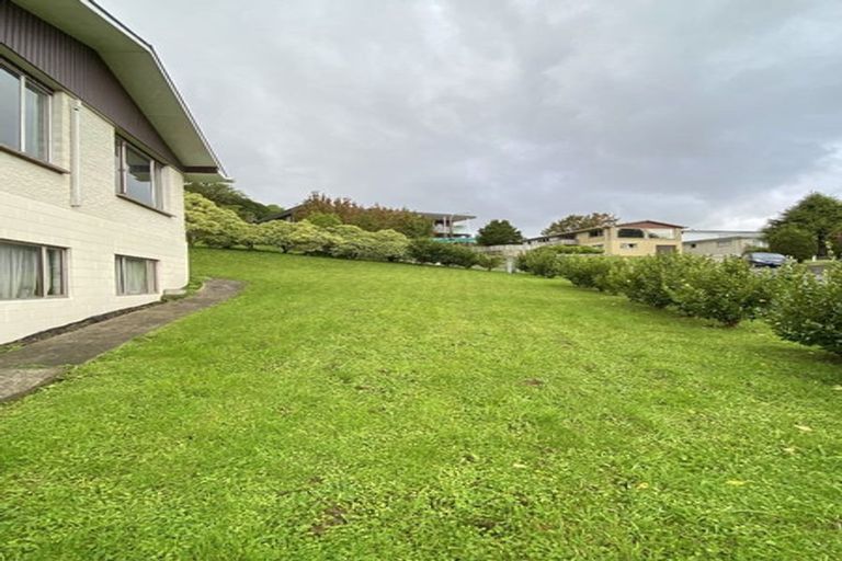 Photo of property in 5 Alleyne Court, Brown Owl, Upper Hutt, 5018