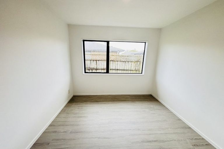 Photo of property in 21 Robertson Road, Favona, Auckland, 2024