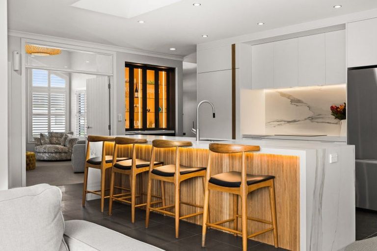 Photo of property in 11 Aoraki Road, Poraiti, Napier, 4112