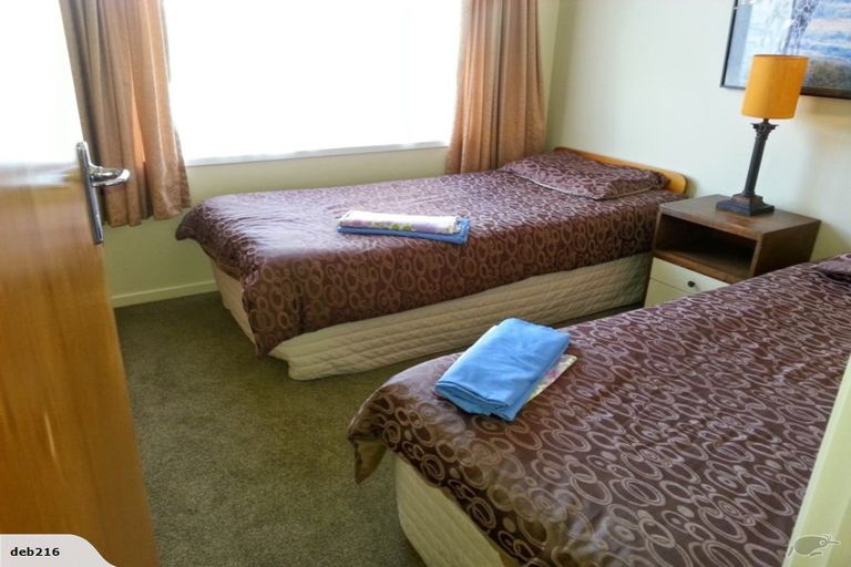 Photo of property in 1/34 Walton Street, Red Beach, 0932