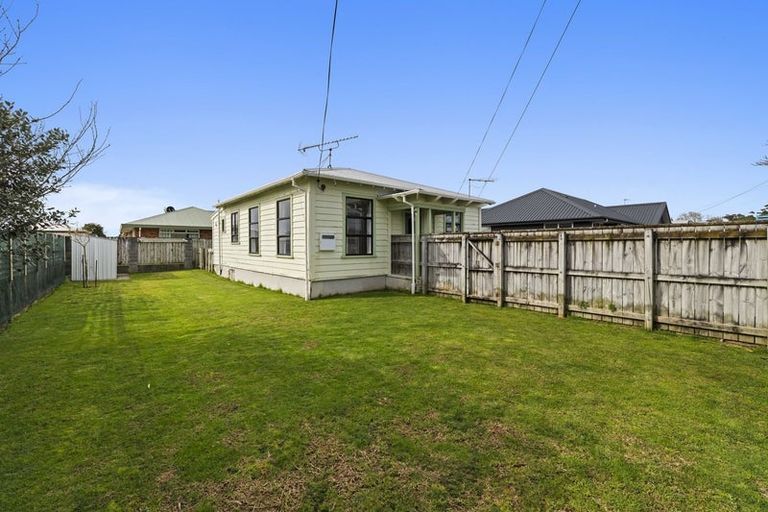 Photo of property in 3 Arawa Street, Welbourn, New Plymouth, 4312