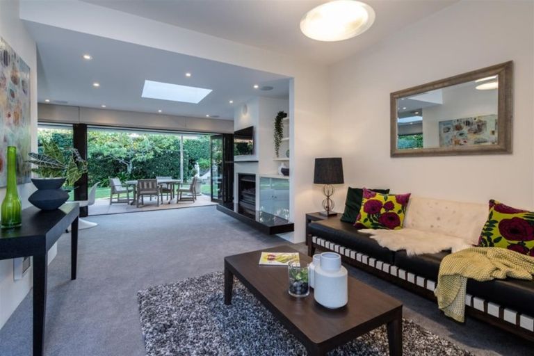 Photo of property in 25 Clifton Road, Hauraki, Auckland, 0622