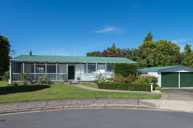Photo of property in 10 Minerva Place, Sunnybrook, Rotorua, 3015