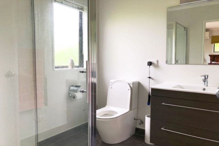 Photo of property in 73b Hillwell Drive, Henderson, Auckland, 0612