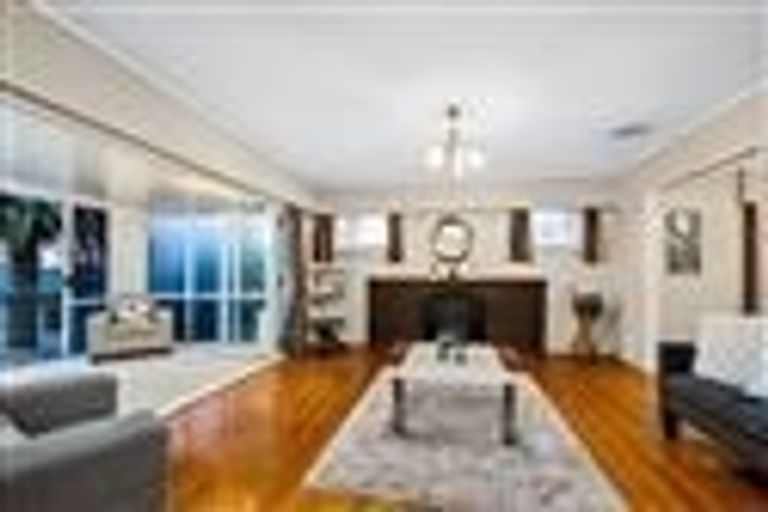 Photo of property in 450 Don Buck Road, Massey, Auckland, 0614