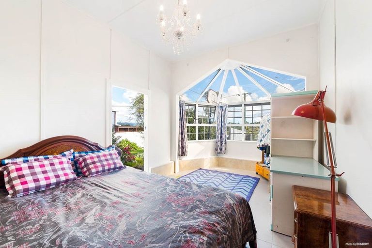 Photo of property in 201 Don Buck Road, Massey, Auckland, 0614