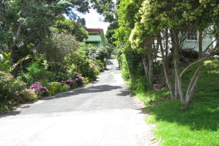 Photo of property in 352 Motutara Road, Muriwai, 0881