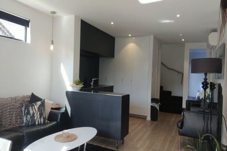 Photo of property in 138b Holly Road, St Albans, Christchurch, 8014