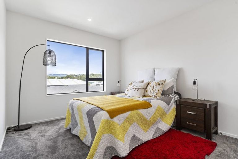 Photo of property in 3/68 Smythe Road, Henderson, Auckland, 0612