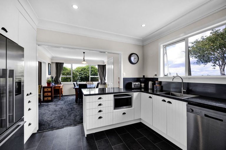 Photo of property in 131 Warwick Road, Stratford, 4391