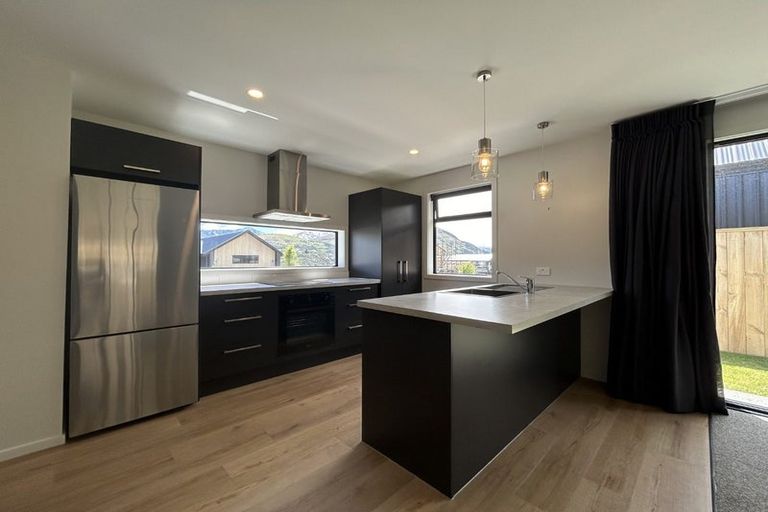 Photo of property in 98 Spur Ridge Rise, Jacks Point, 9371