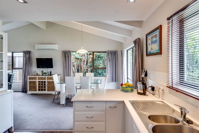 Photo of property in 215 Guppy Road, Taradale, Napier, 4112