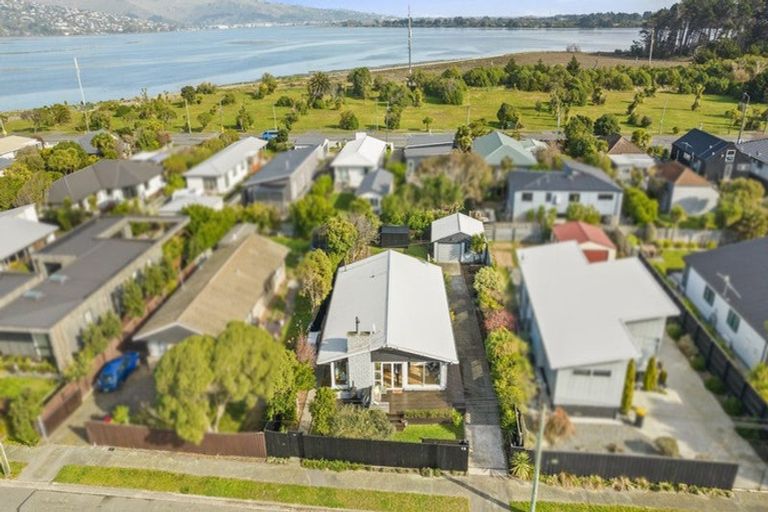 Photo of property in 16 Malta Crescent, South New Brighton, Christchurch, 8062