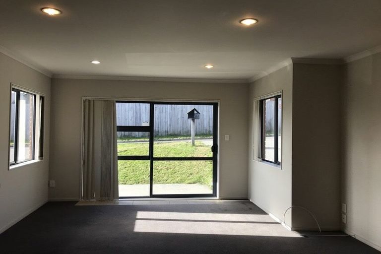 Photo of property in 35a Hilltop Road, Flat Bush, Auckland, 2019