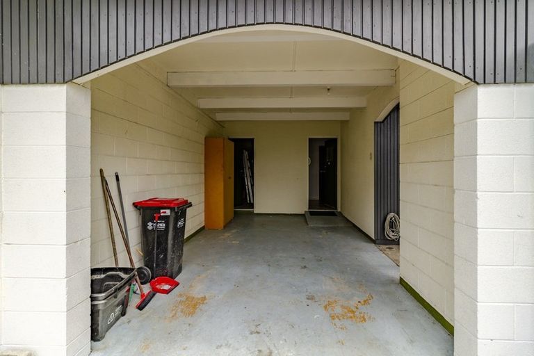 Photo of property in 2/19 Church Road, Taradale, Napier, 4112