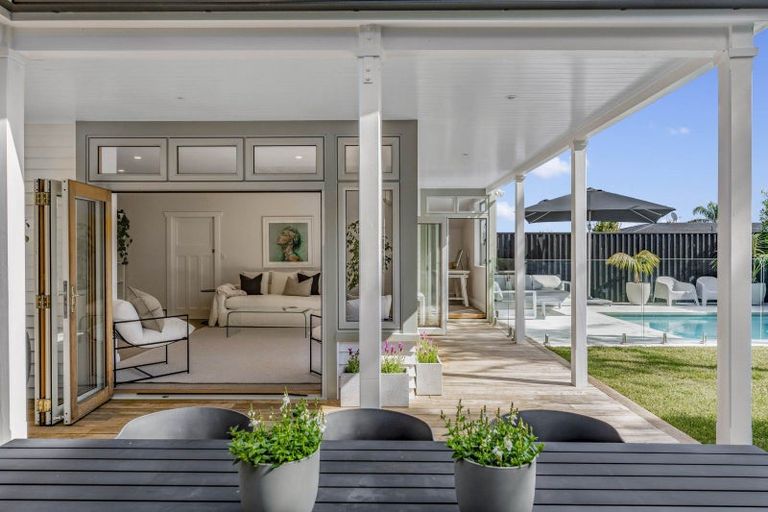 Photo of property in 2a Egremont Street, Belmont, Auckland, 0622