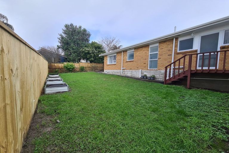 Photo of property in 29 Petrel Place, Massey, Auckland, 0614