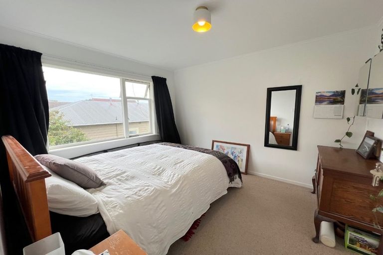 Photo of property in 139u6 Queens Drive, Lyall Bay, Wellington, 6022