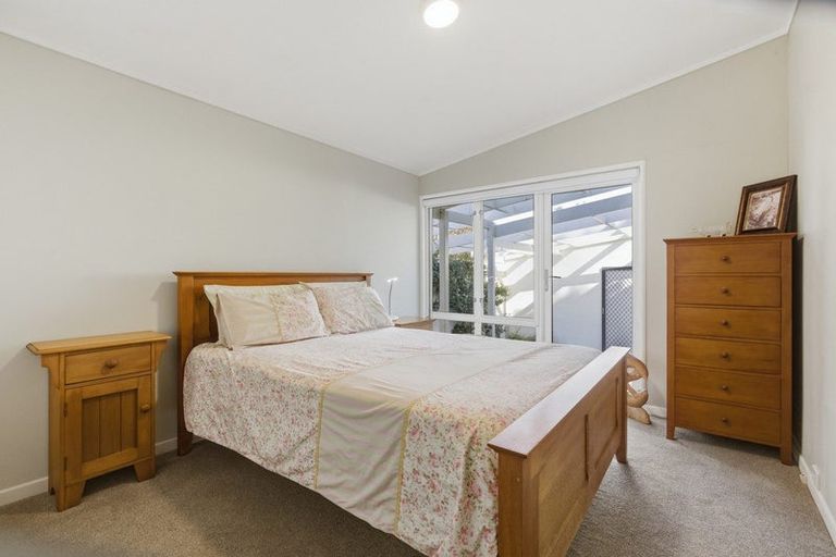 Photo of property in 24 Turi Street, Welbourn, New Plymouth, 4312