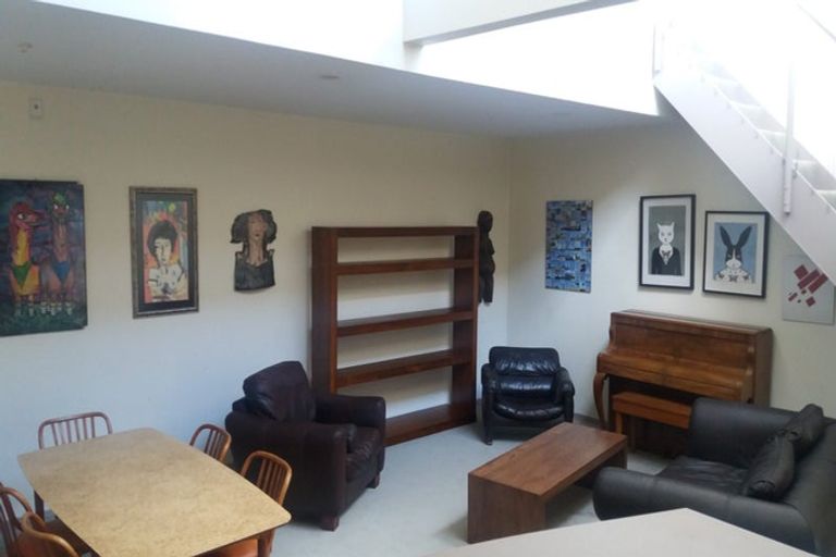 Photo of property in 17u9 Adelaide Road, Mount Cook, Wellington, 6021