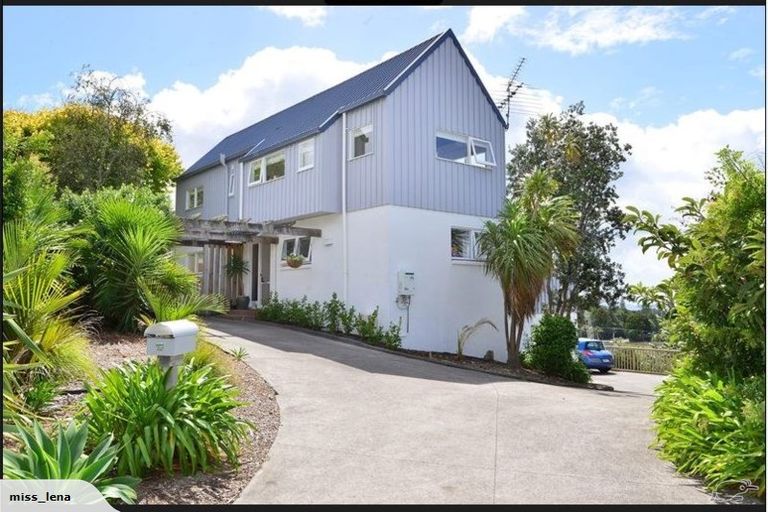 Photo of property in 19 Orewa Heights Crescent, Orewa, 0931