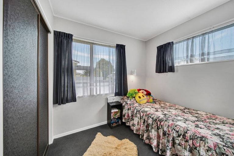 Photo of property in 34 Kamahi Avenue, Hawera, 4610