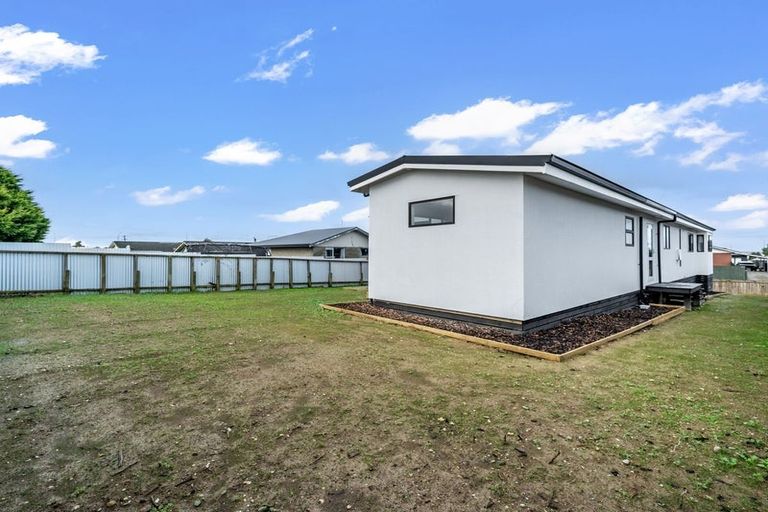 Photo of property in 57 Dunbeath Crescent, Kew, Invercargill, 9812
