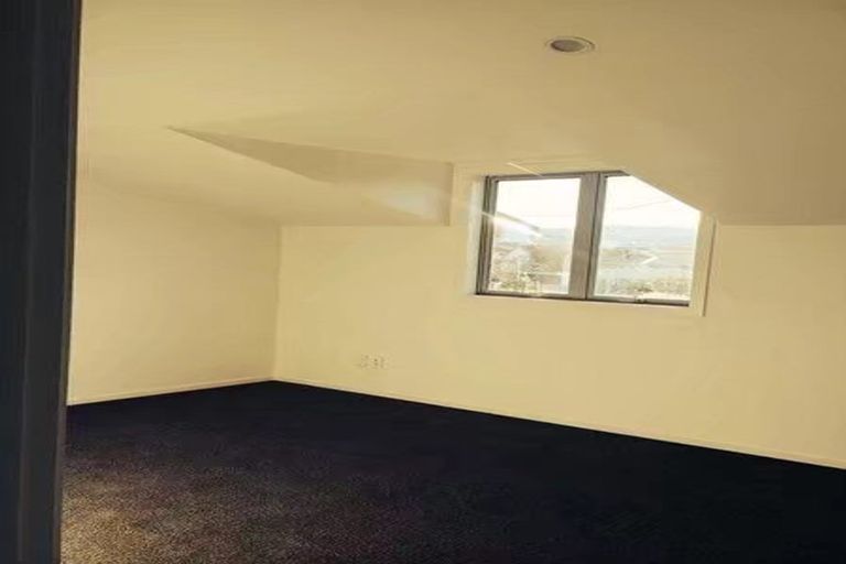 Photo of property in 50 Elizabeth Street, Moera, Lower Hutt, 5010