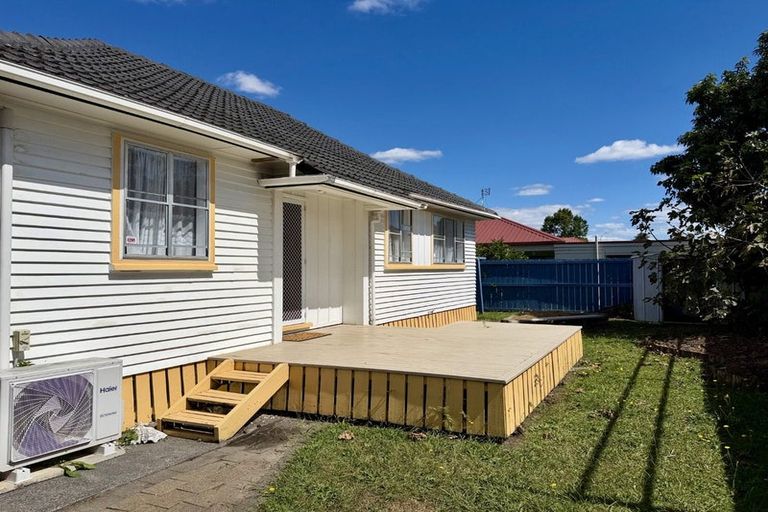 Photo of property in 2/10 Taka Street, Takanini, 2112