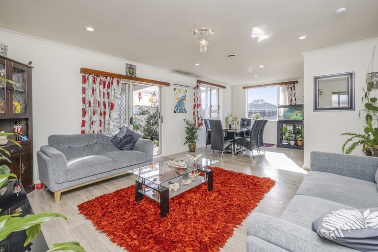 Photo of property in 6 Margarita Rise, Pukekohe, 2120