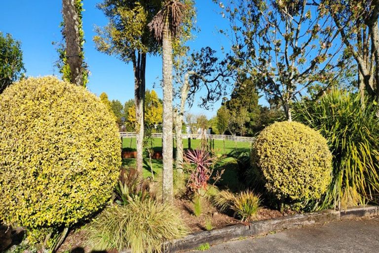 Photo of property in 22 Beaconsfield Road, Midhirst, Stratford, 4394