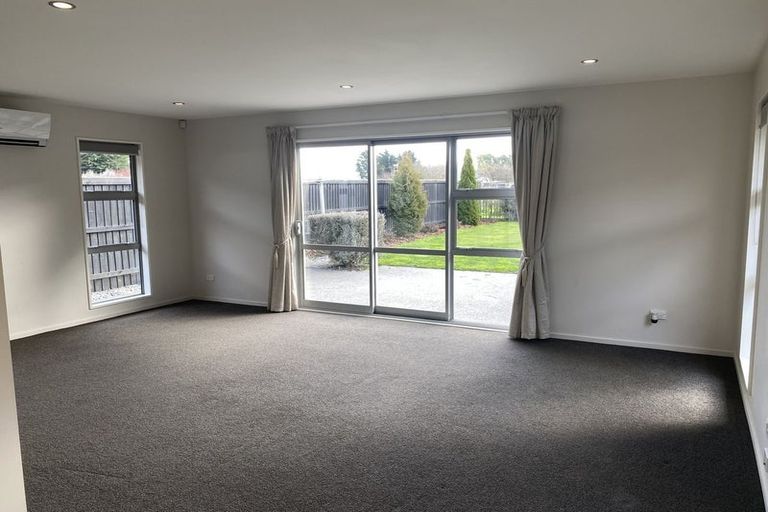 Photo of property in 52 Helmore Street, Rangiora, 7400