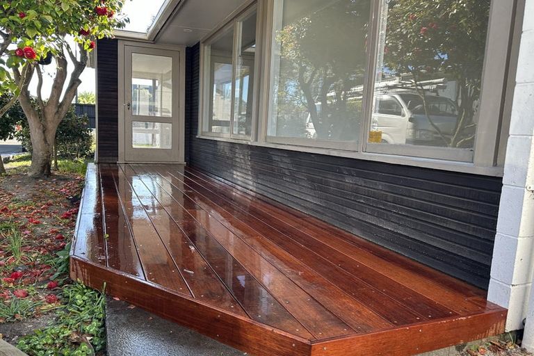 Photo of property in 91 Memorial Avenue, Ilam, Christchurch, 8053