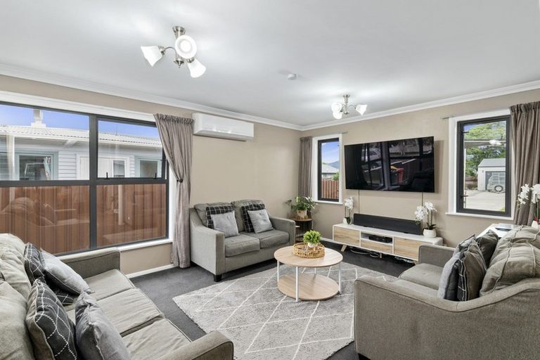 Photo of property in 14 Quinn Road, Levin, 5510