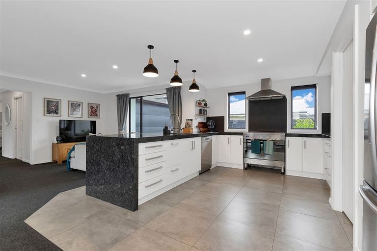 Photo of property in 53 Macphail Avenue, Rangiora, 7400