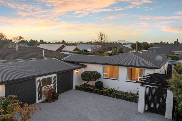 Photo of property in 12 Petries Road, Woodend, 7610
