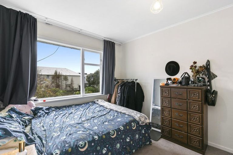 Photo of property in 139u2 Queens Drive, Lyall Bay, Wellington, 6022