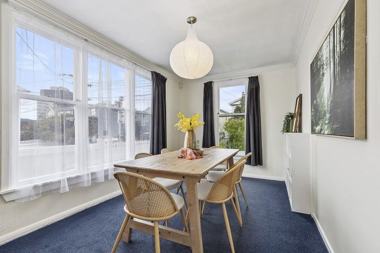 Photo of property in 10 Park Street, Thorndon, Wellington, 6011