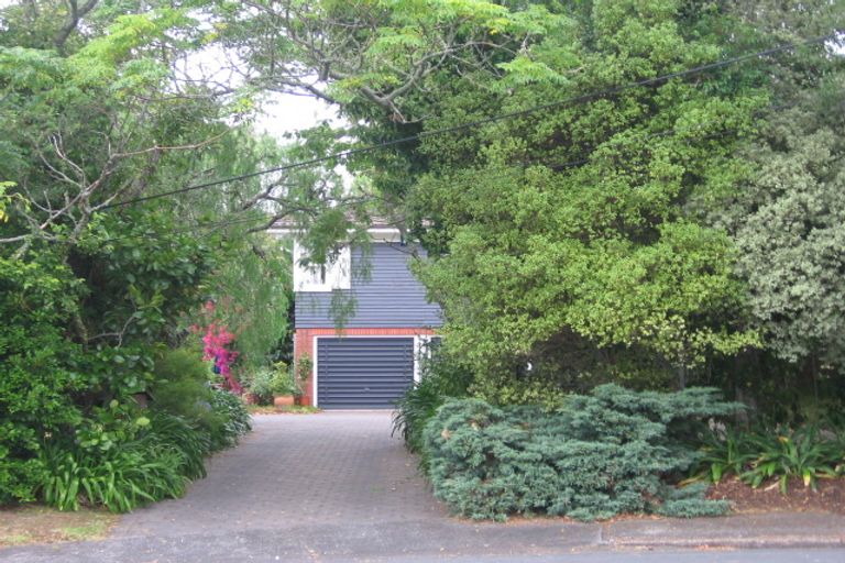 Photo of property in 15 Benders Avenue, Hillcrest, Auckland, 0627