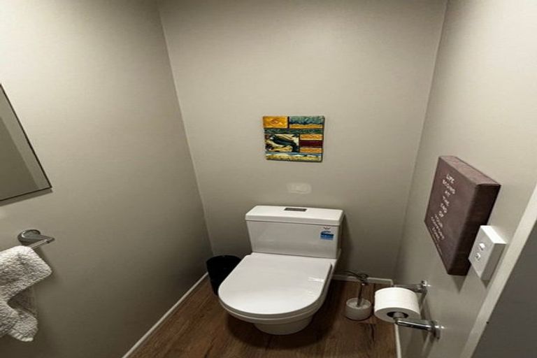 Photo of property in 9 Birdwood Street, Karori, Wellington, 6012