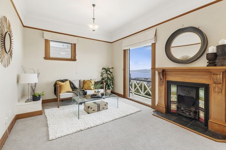 Photo of property in 35 Karepa Street, Brooklyn, Wellington, 6021