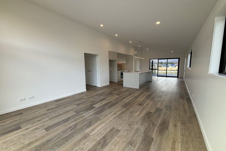 Photo of property in 8 Bragato Way, Cromwell, 9310