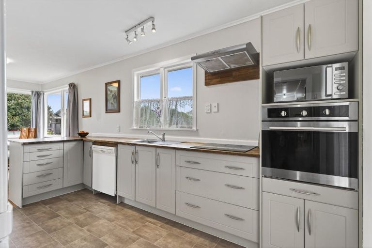 Photo of property in 11 Erin Street, Tikipunga, Whangarei, 0112