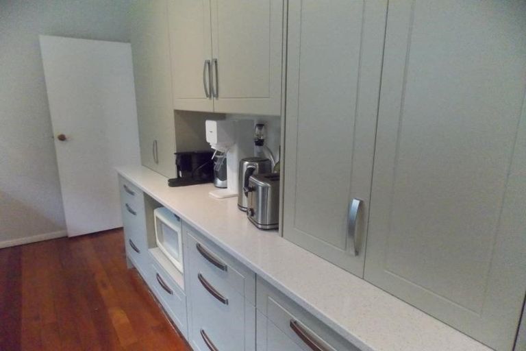 Photo of property in 18a Montgomery Avenue, Karori, Wellington, 6012