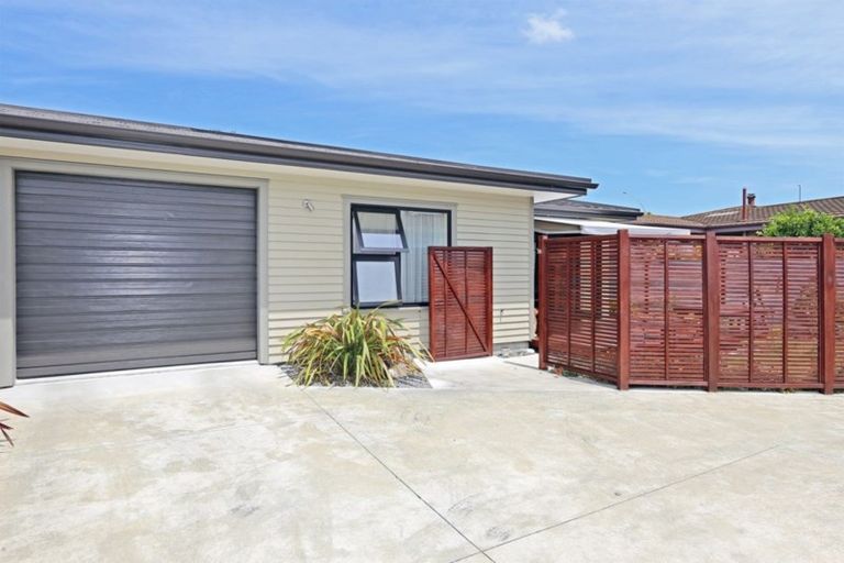 Photo of property in 148a Gloucester Street, Taradale, Napier, 4112