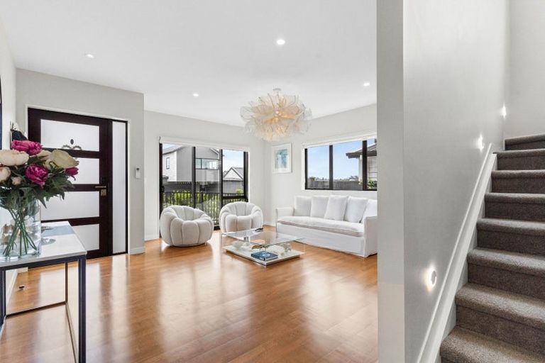 Photo of property in 3 Treloar Crescent, Hobsonville, Auckland, 0616